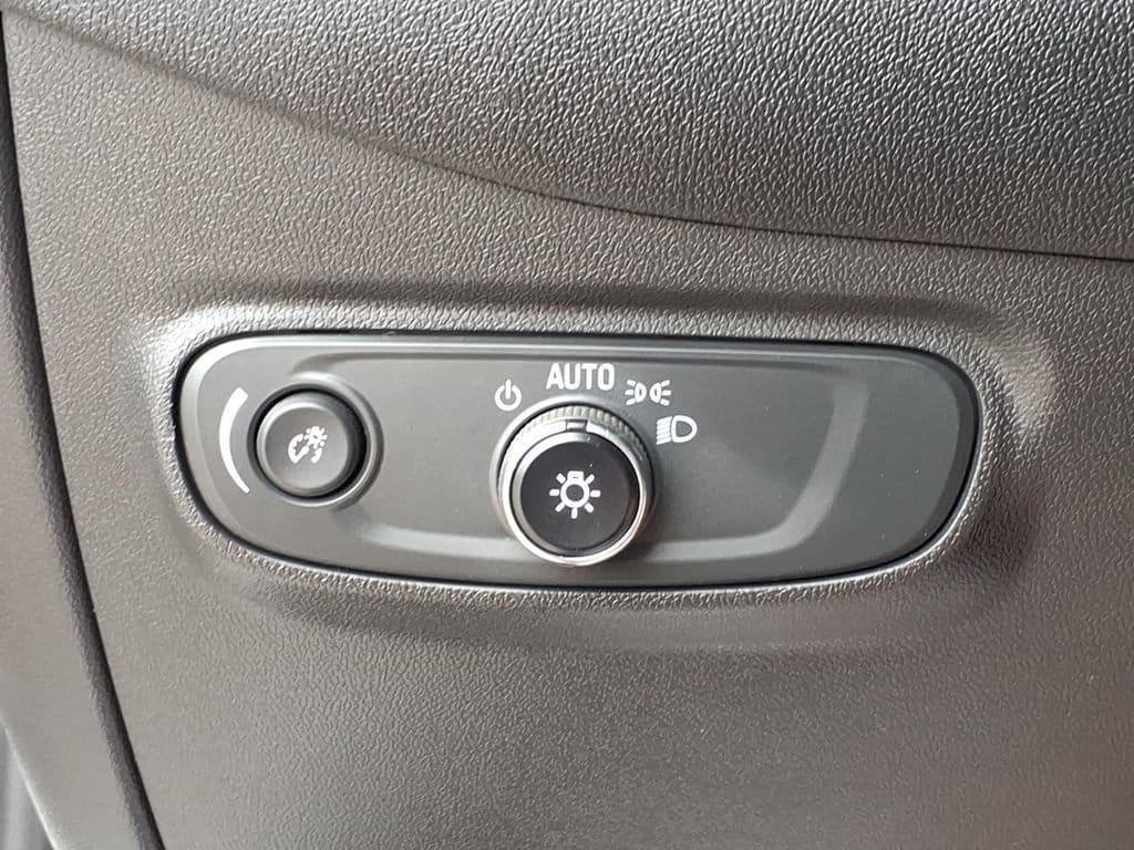 2021 Chevrolet Equinox LT - Photo 16