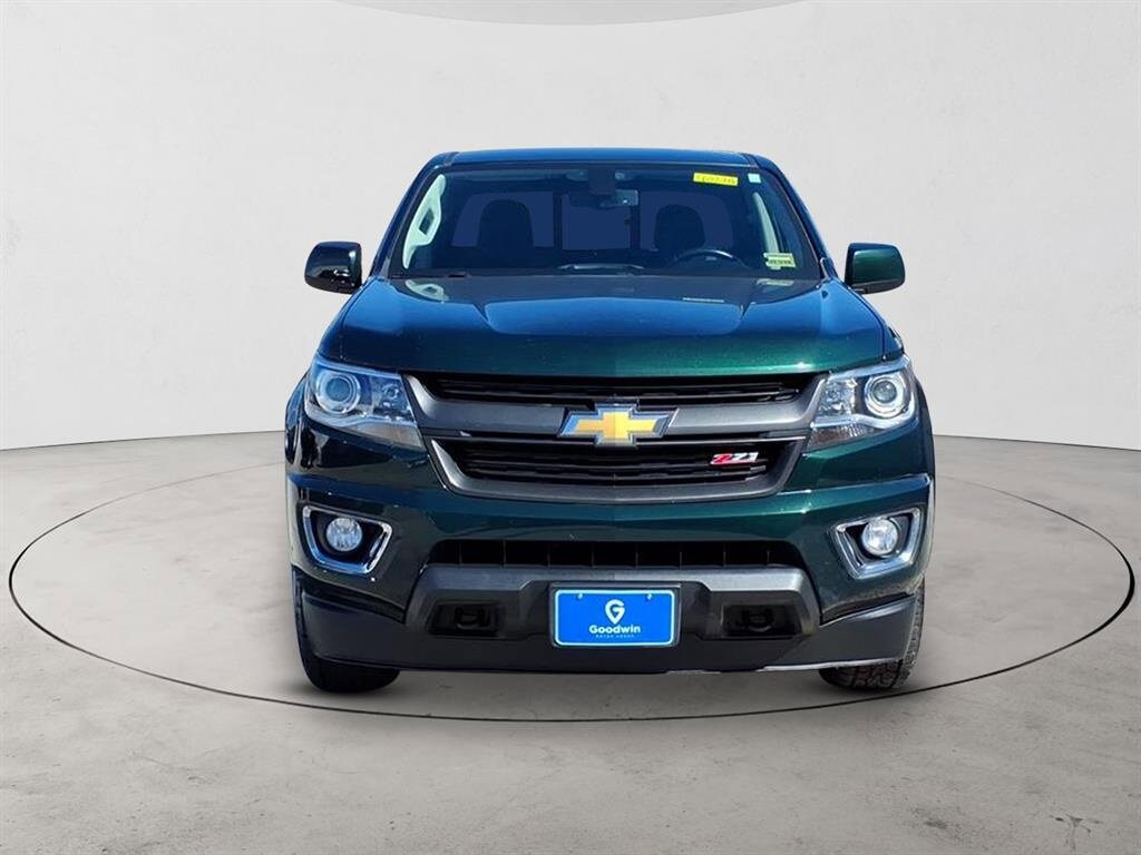 2016 Chevrolet Colorado Z71 photo 2