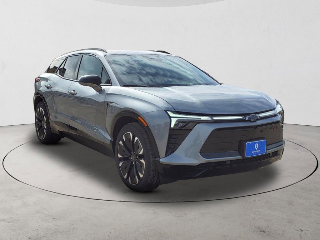 2025 Chevrolet Blazer EV RS photo 3