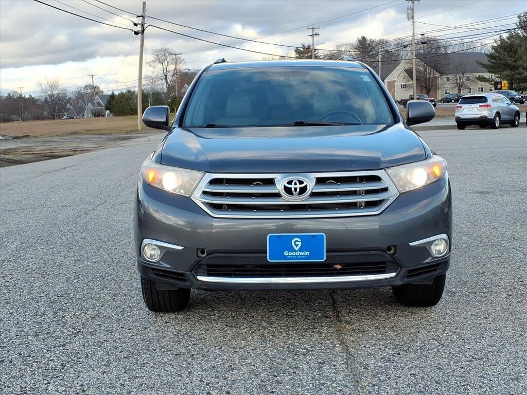 2012 Toyota Highlander SE photo 2