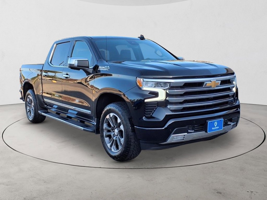 2024 Chevrolet Silverado 1500 High Country photo 3
