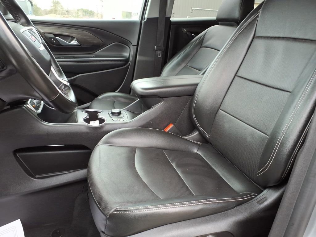 2024 GMC Terrain SLT - Photo 15