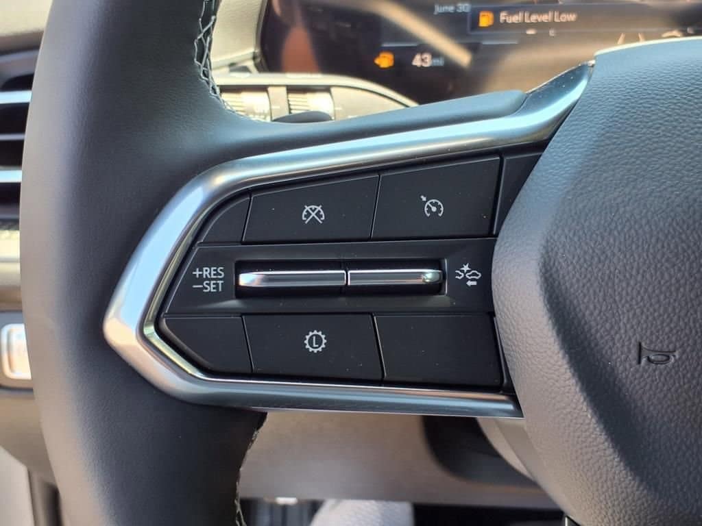 2025 Chevrolet Traverse LT - Photo 17