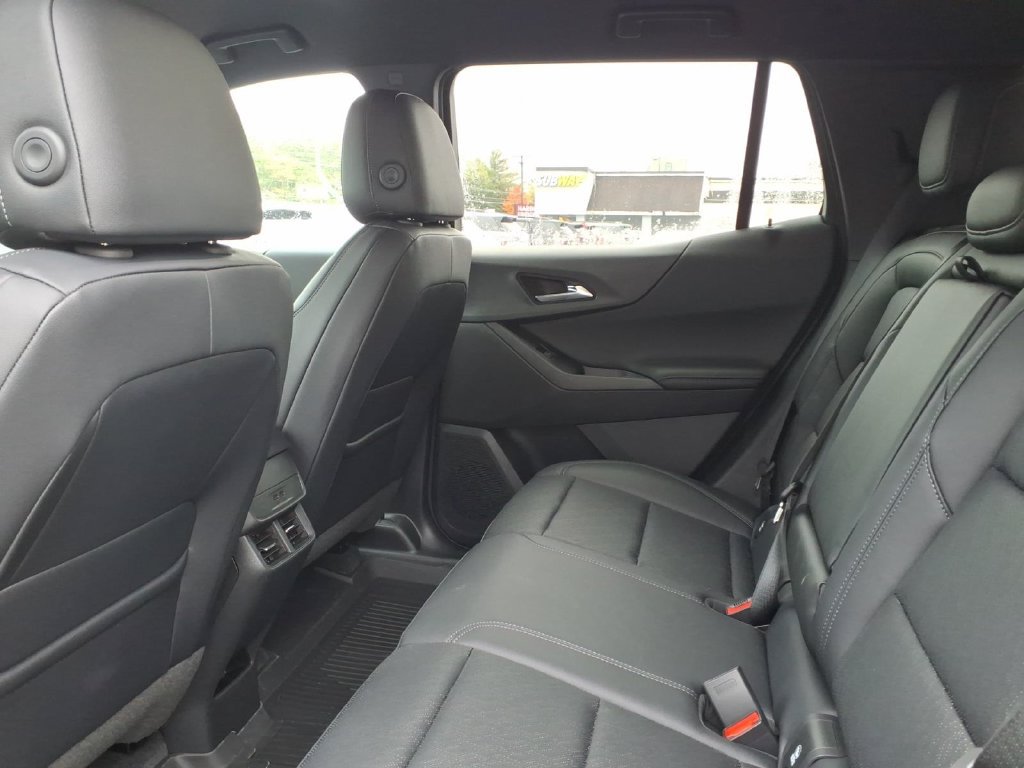 2027 Chevrolet Equinox LT - Photo 14