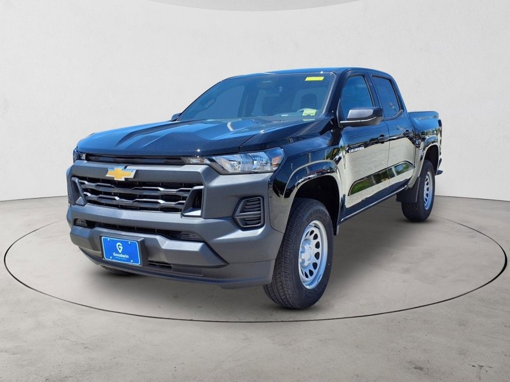 New 2025 Chevrolet Colorado WT/LT Truck Crew Cab