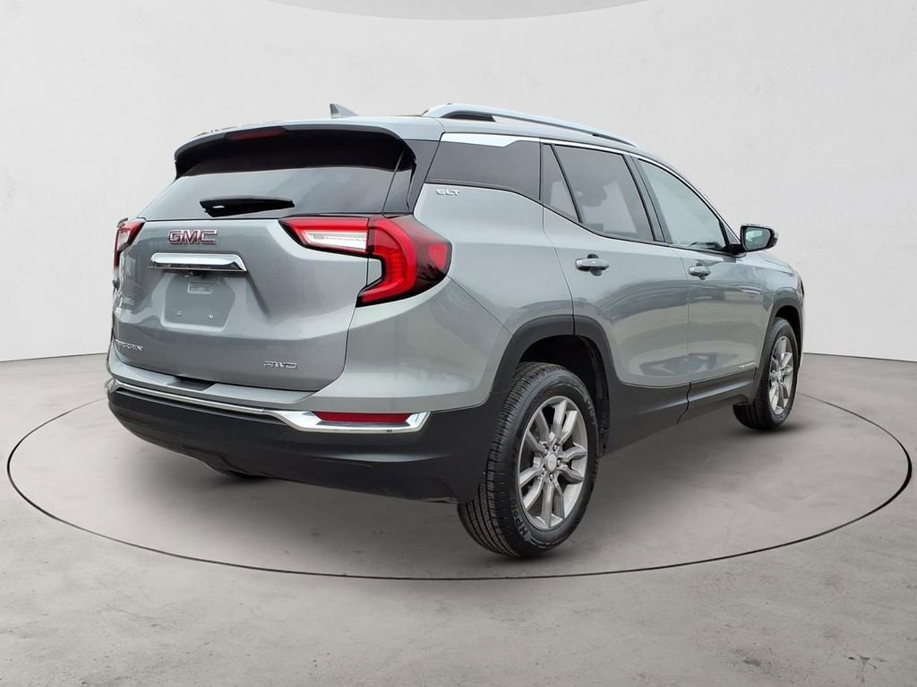 2024 GMC Terrain SLT - Photo 6