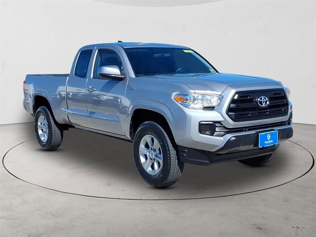 2016 Toyota Tacoma SR photo 3