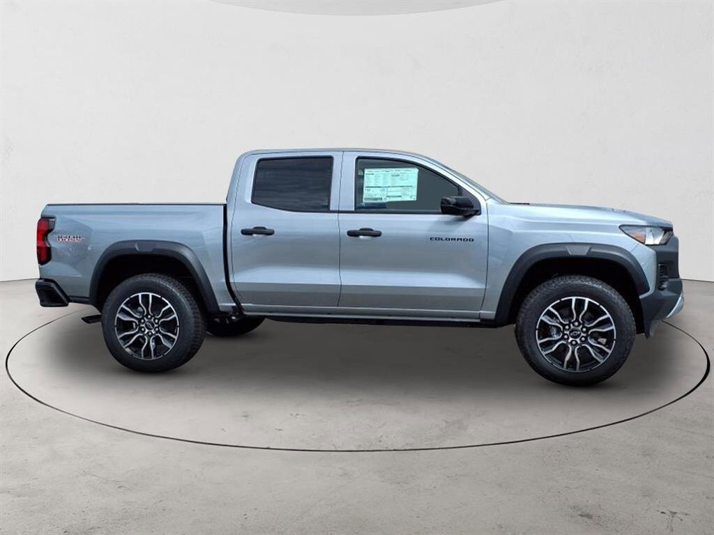 2026 Chevrolet Colorado Trail Boss photo 4