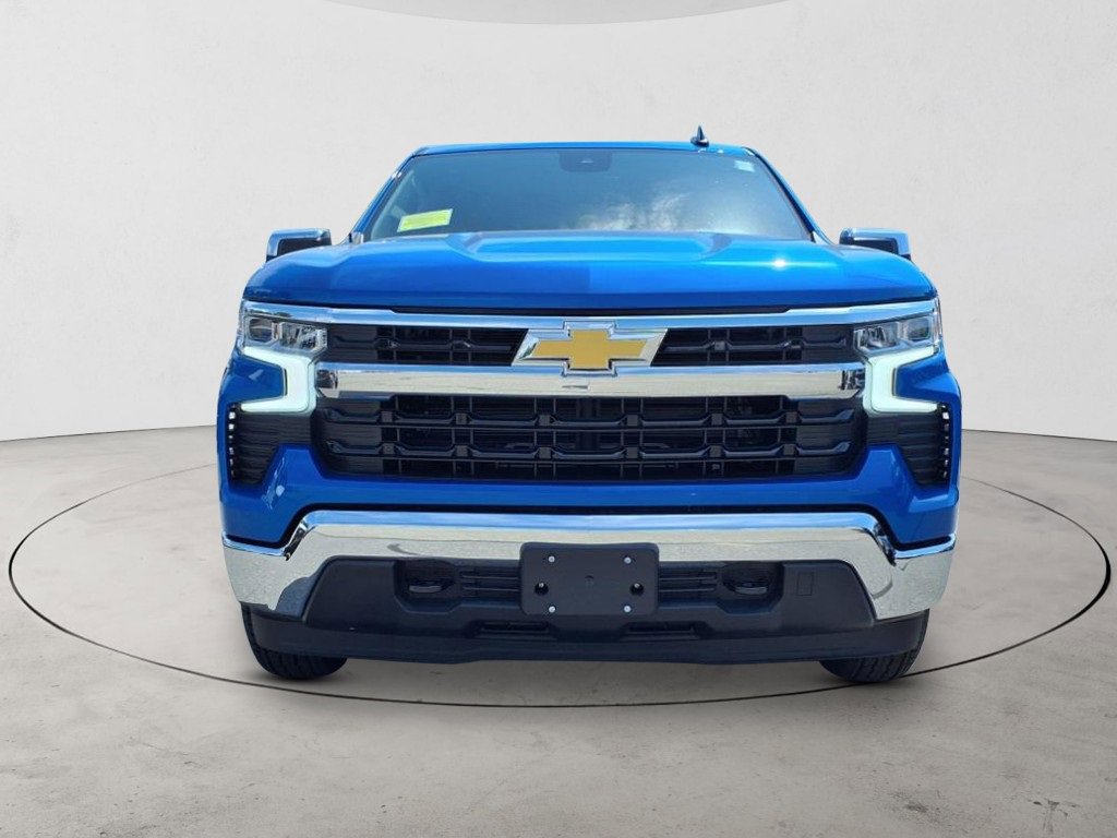 2025 Chevrolet Silverado 1500 LT photo 2