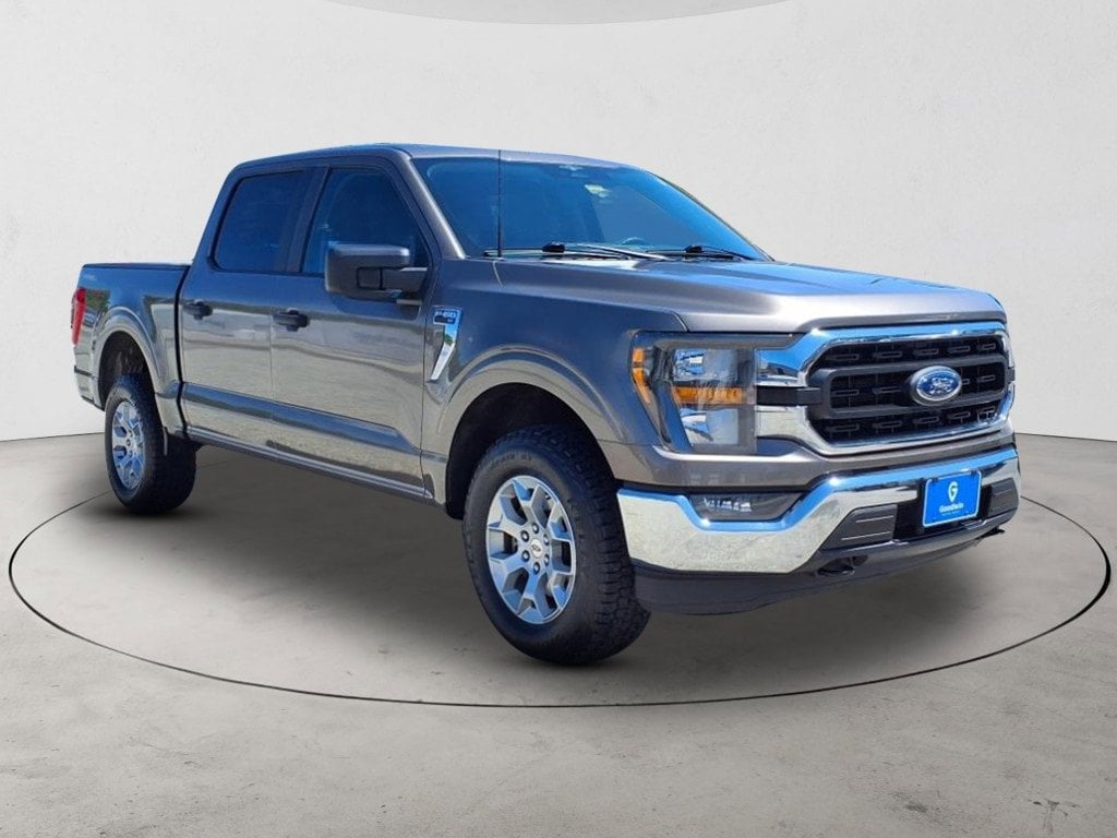 2023 Ford F-150 XL photo 3