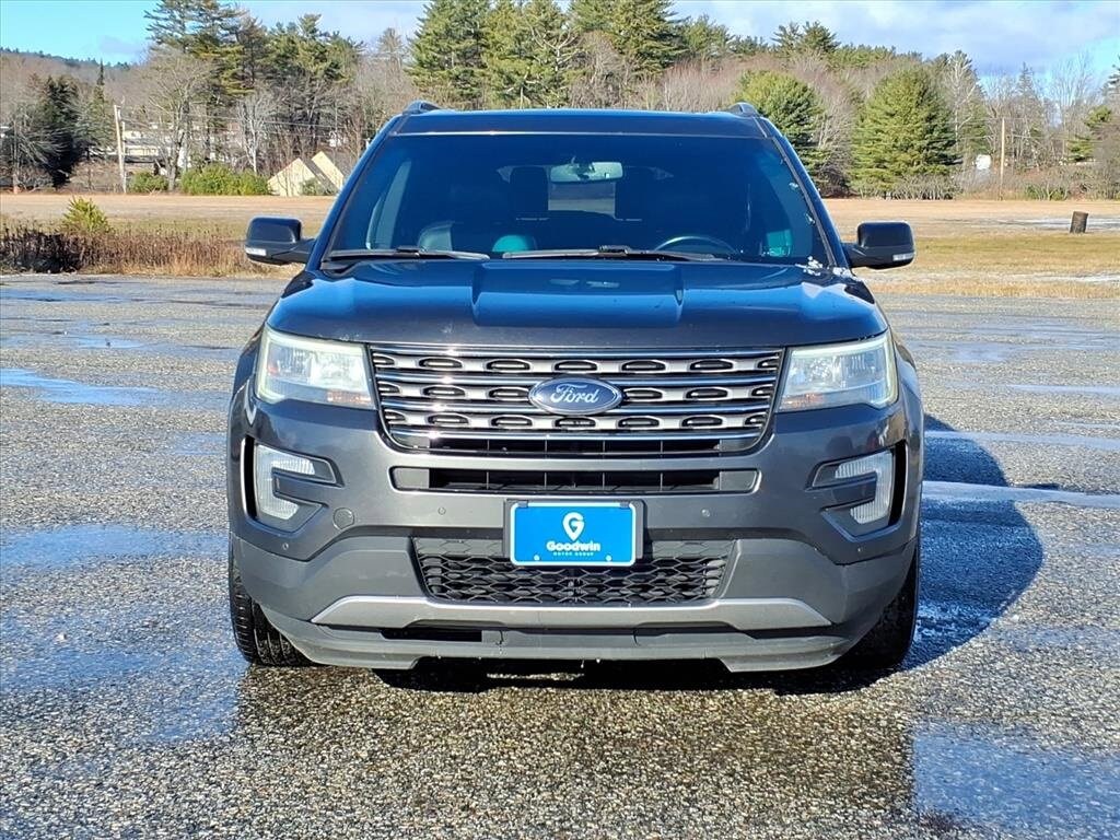 2016 Ford Explorer XLT photo 3