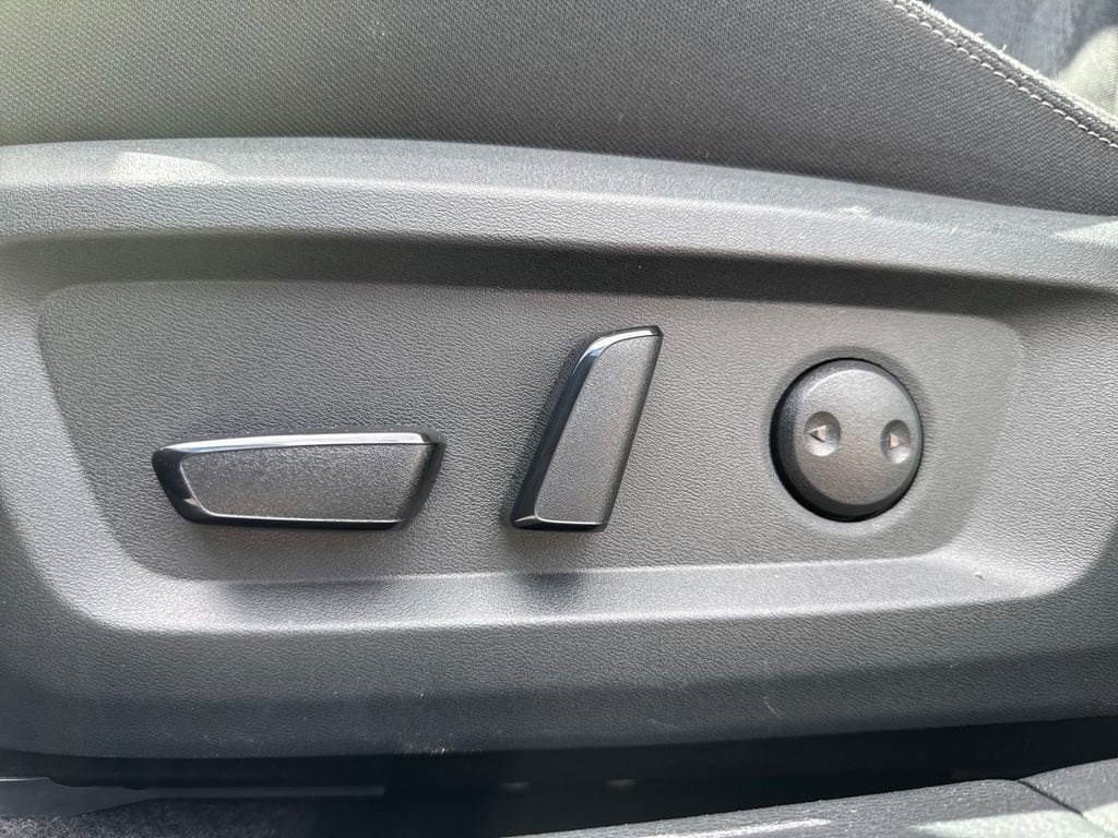 2026 Nissan Rogue SV - Photo 12