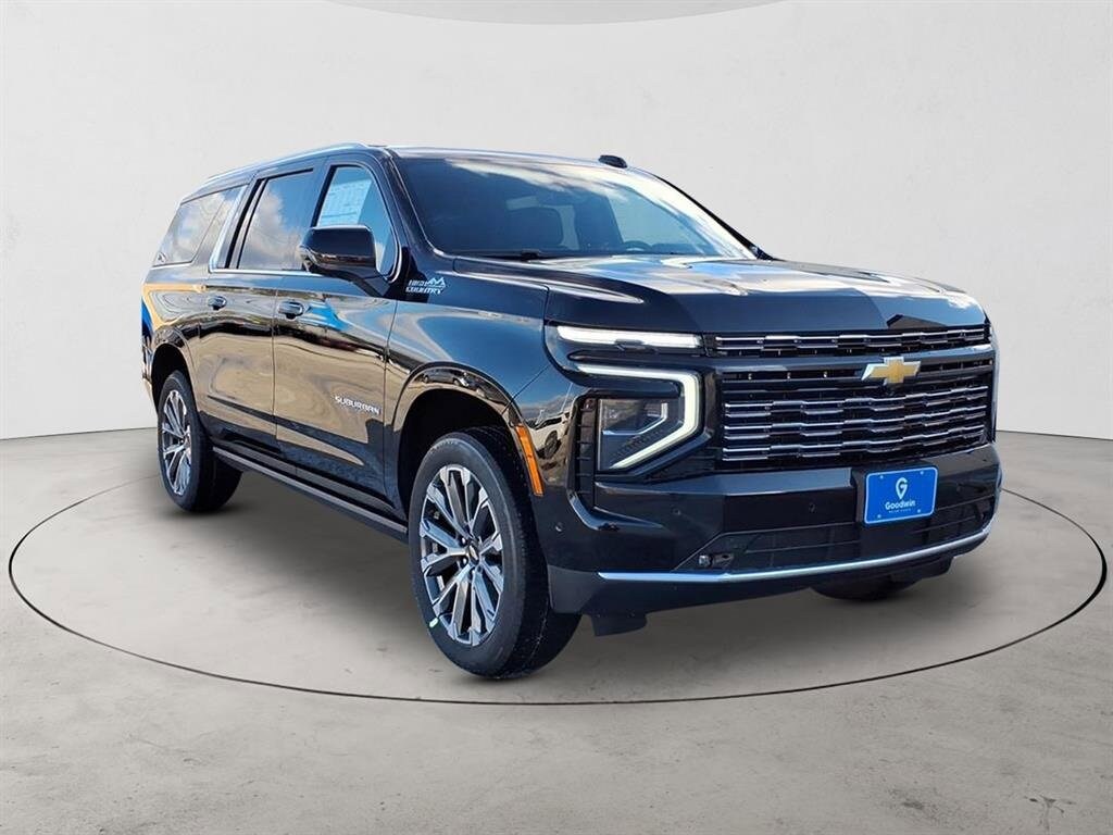 2026 Chevrolet Suburban High Country photo 3