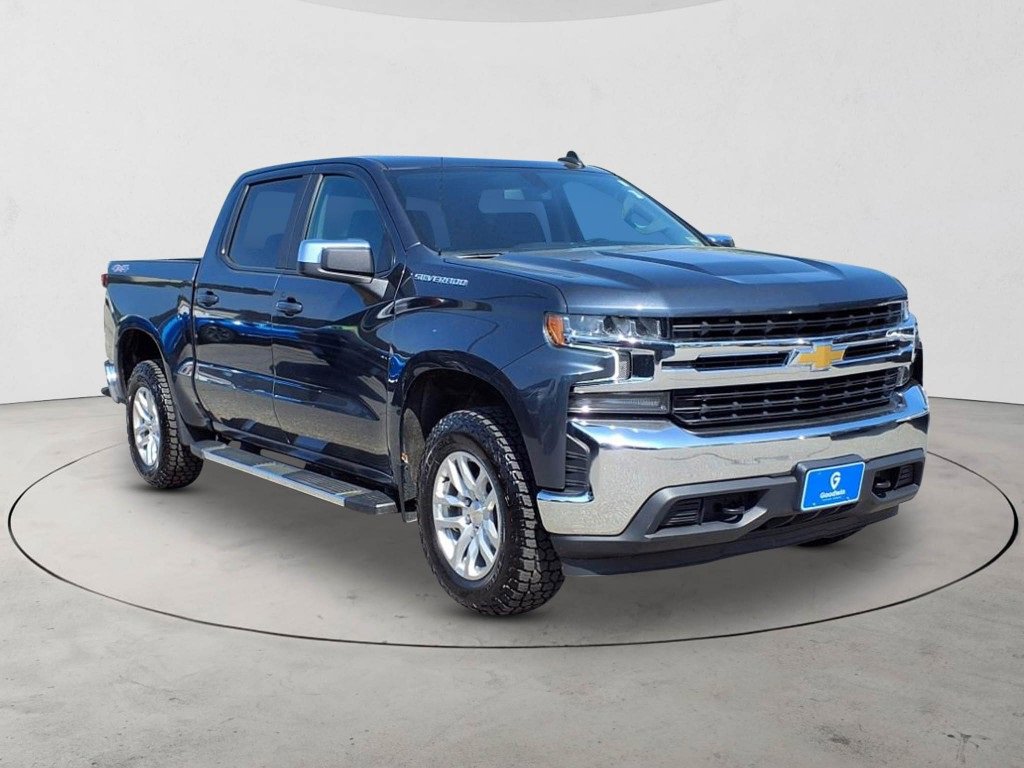 2021 Chevrolet Silverado 1500 LT photo 3