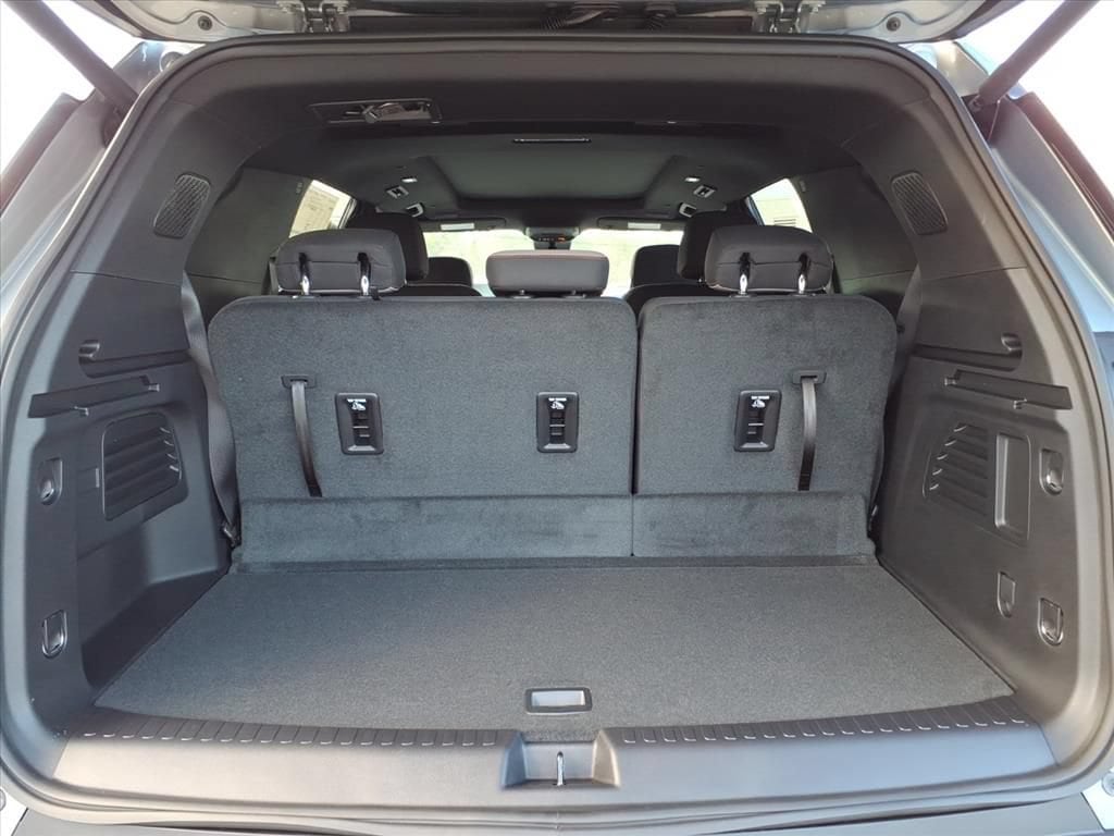 2026 Chevrolet Traverse LT - Photo 10