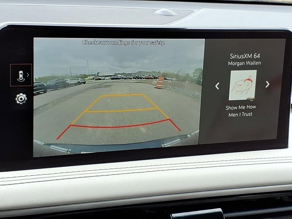 2025 GENESIS G70 Standard - Photo 24