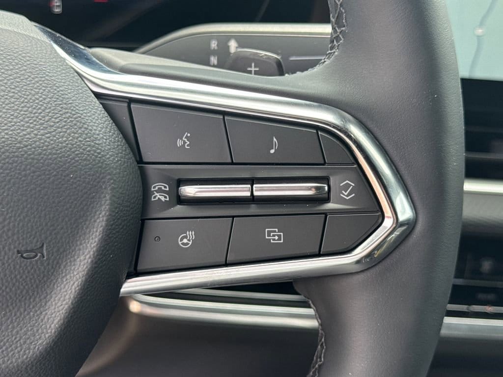 2026 Chevrolet Equinox LT - Photo 17