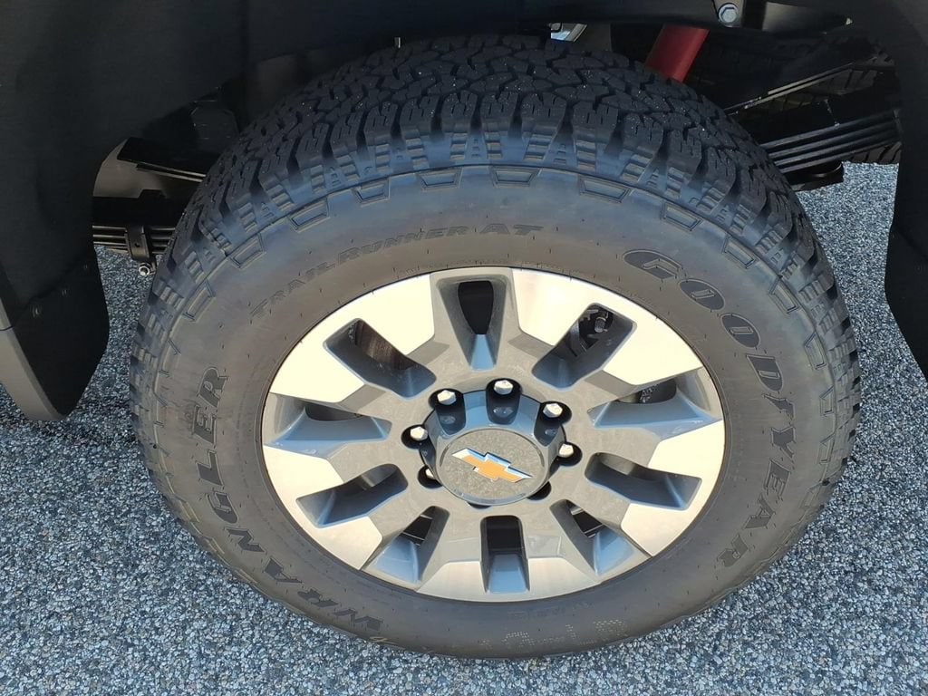 2026 Chevrolet Silverado 2500 HD LT - Photo 9
