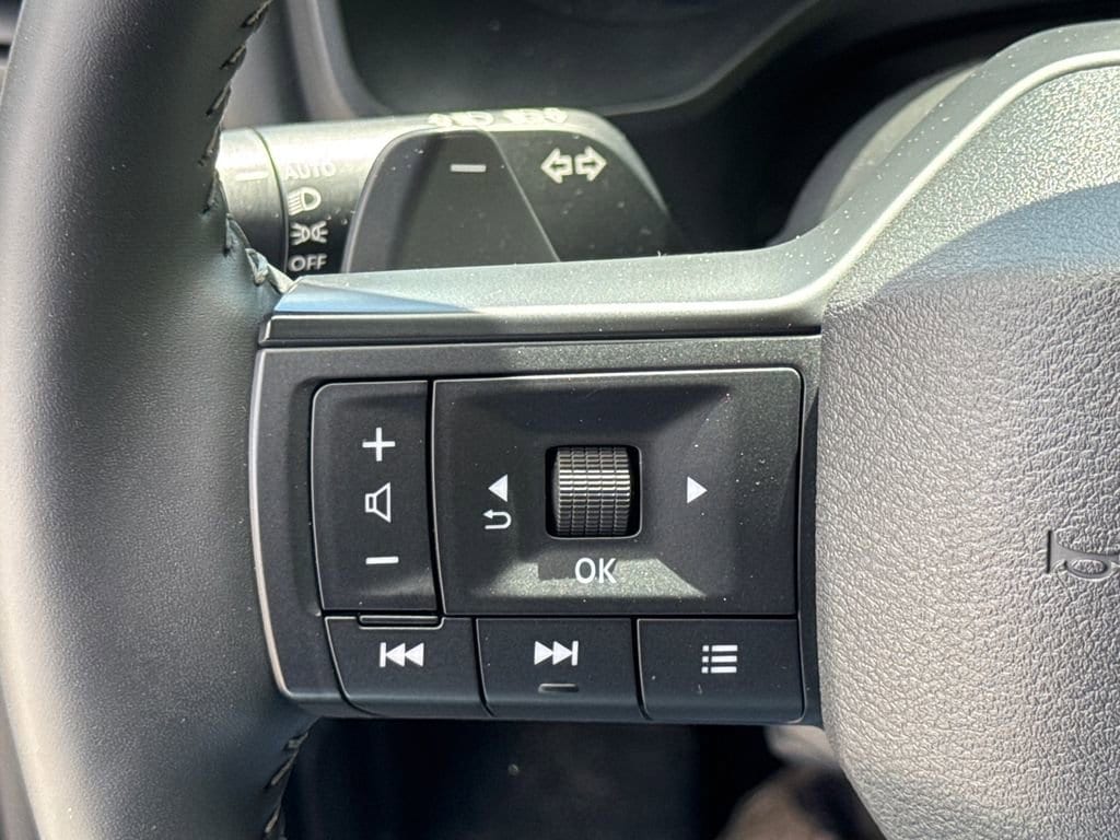 2026 Nissan Rogue SV - Photo 17