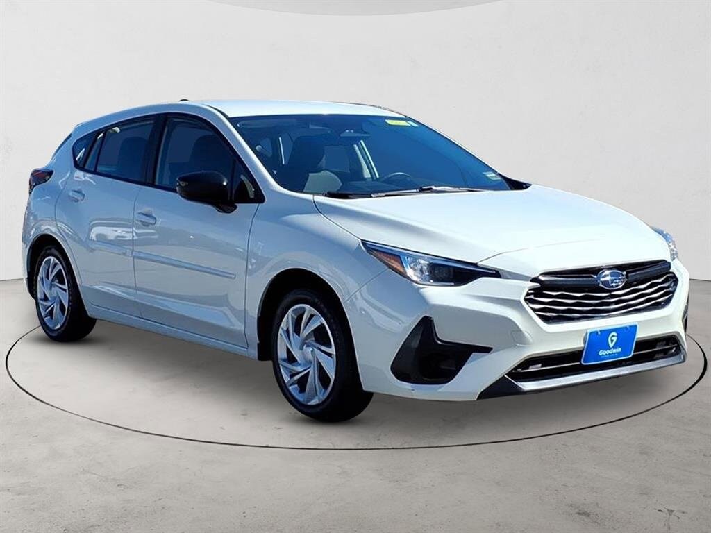 2024 Subaru Impreza Base photo 3