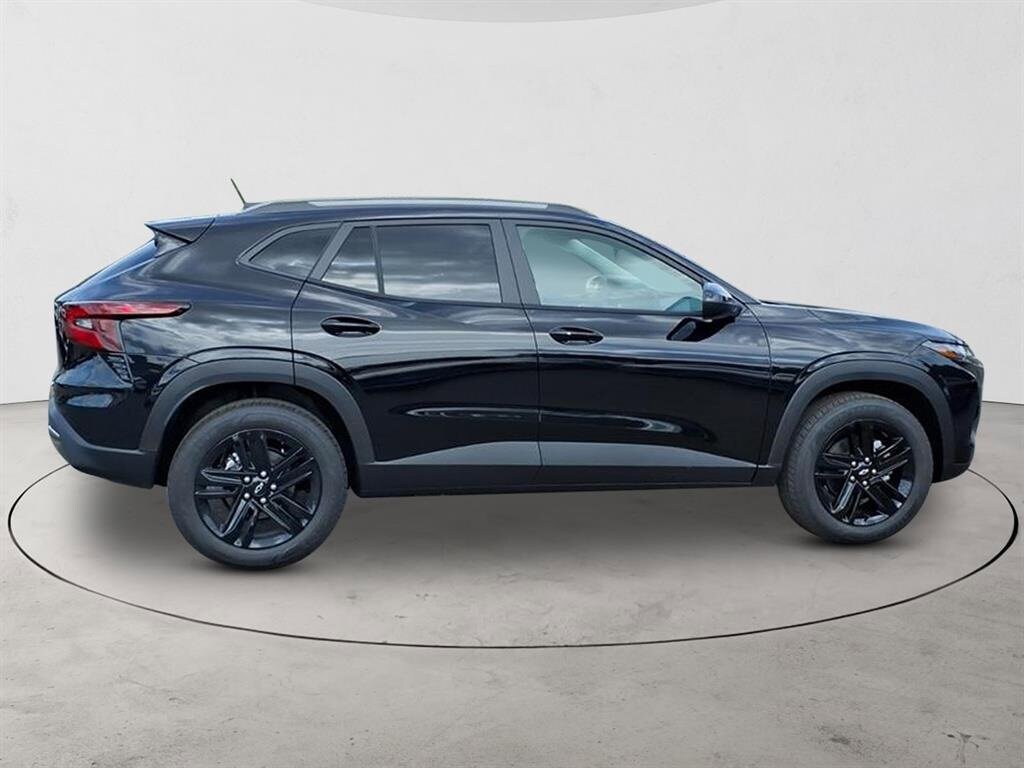 2025 Chevrolet Trax ACTIV photo 4