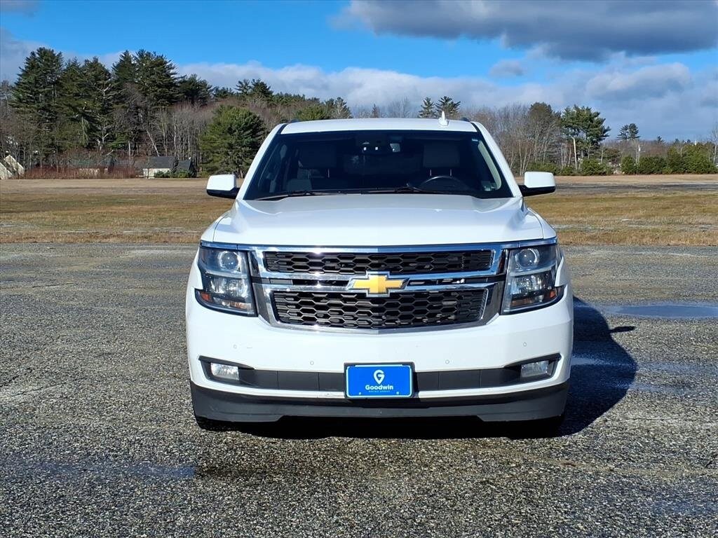 2016 Chevrolet Tahoe LT photo 3