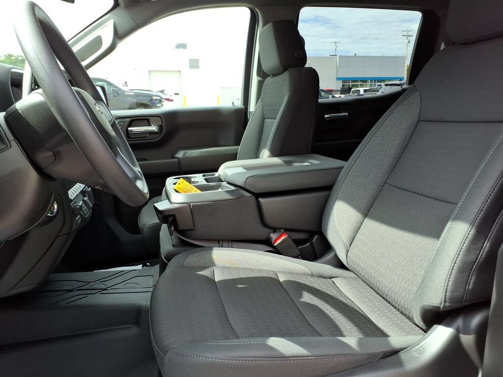 2026 Chevrolet Silverado 1500 Custom - Photo 13