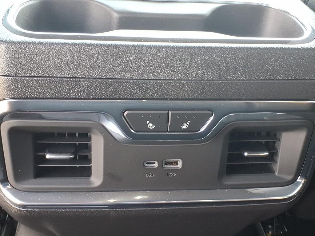 2026 Chevrolet Silverado 1500 High Country - Photo 15