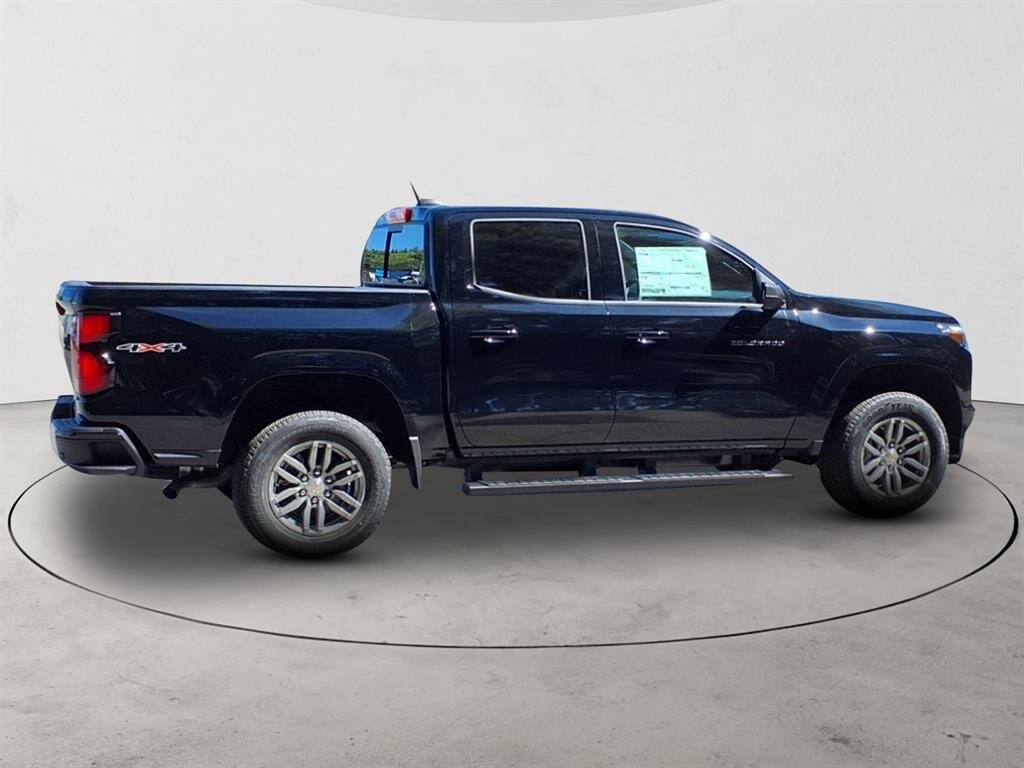 2026 Chevrolet Colorado LT photo 4