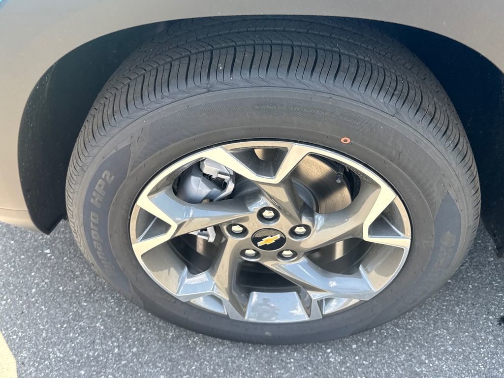 2026 Chevrolet Trax LT - Photo 9