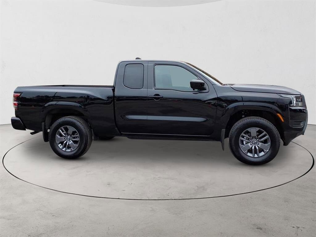 2025 Nissan Frontier King Cab SV photo 4