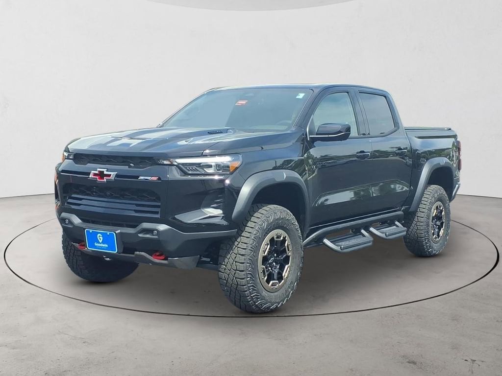 2026 Chevrolet Colorado ZR2 4WD's photo