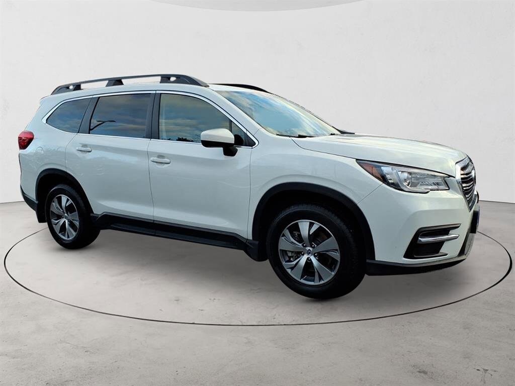 2022 Subaru Ascent Premium photo 3