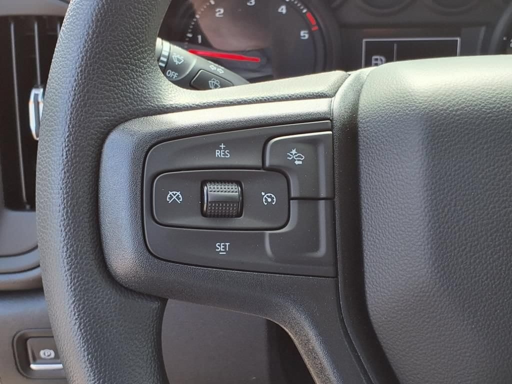 2025 Chevrolet Silverado 2500 HD Custom - Photo 17