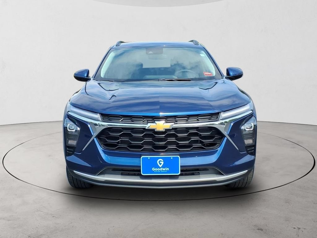 Used 2024 Chevrolet Trax LT SUV