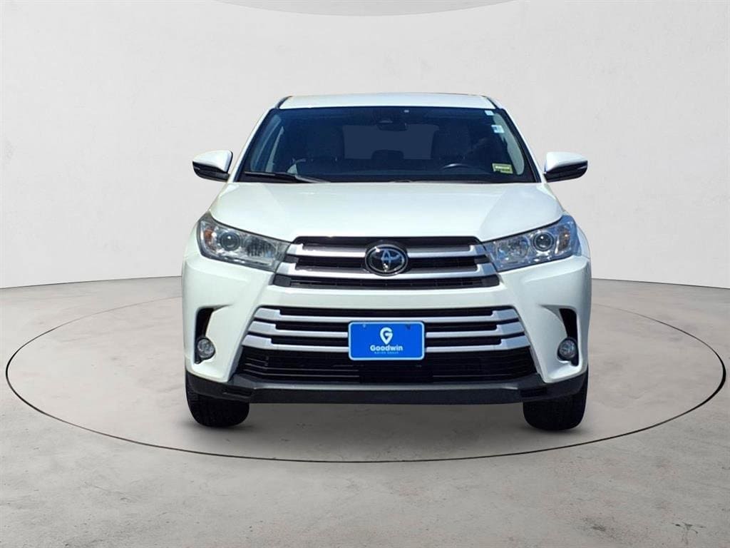 Used 2018 Toyota Highlander LE Plus with VIN 5TDBZRFH2JS806792 for sale in Brunswick, ME