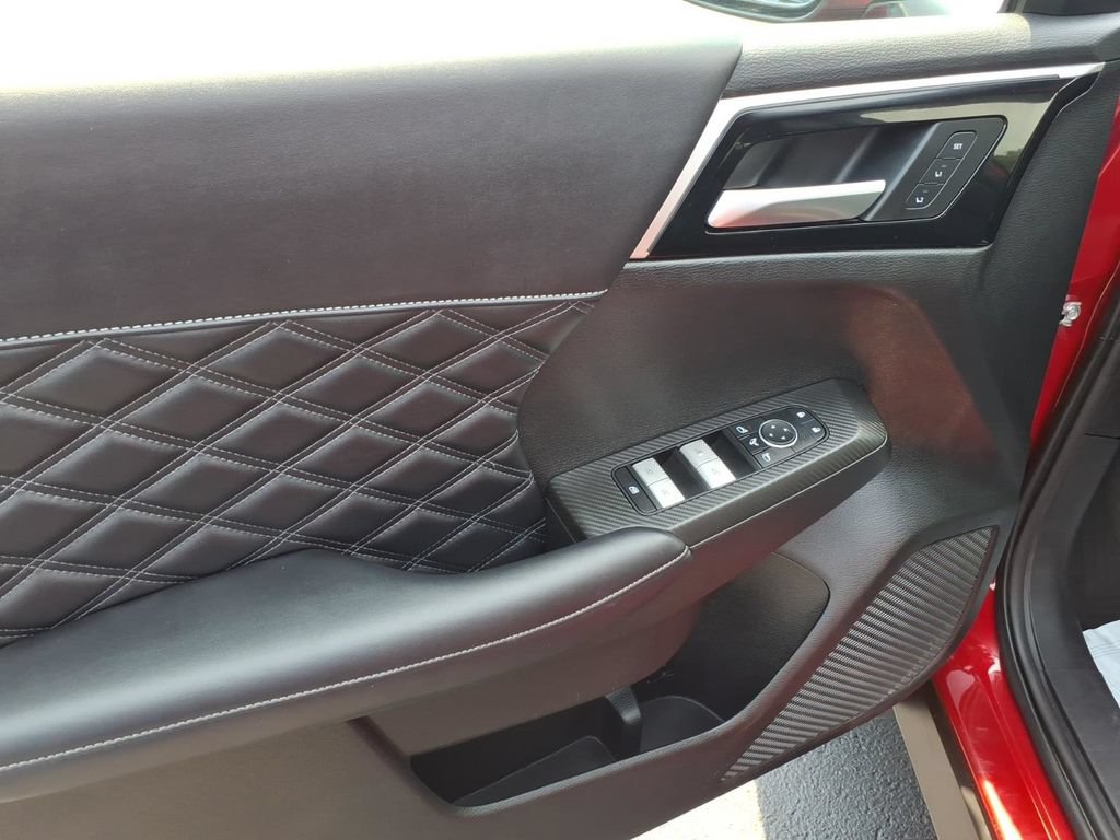 2024 Mitsubishi Outlander SEL - Photo 11
