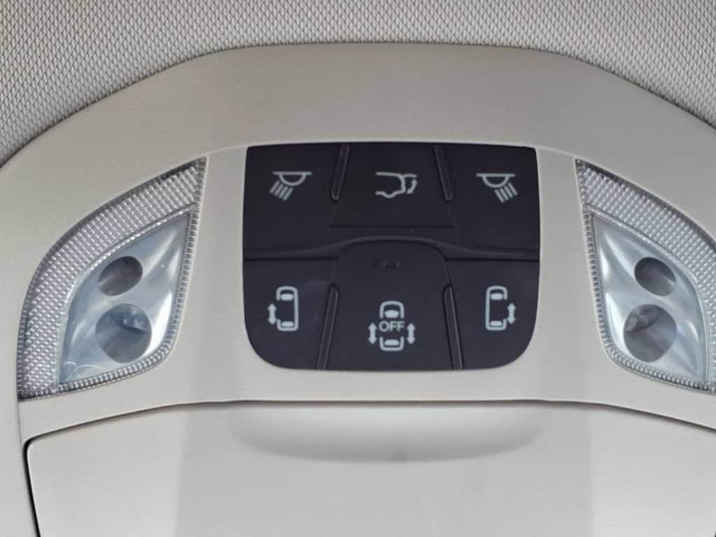 2024 Chrysler Pacifica Touring L - Photo 25