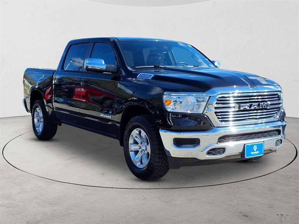 2024 Ram 1500 Laramie photo 3