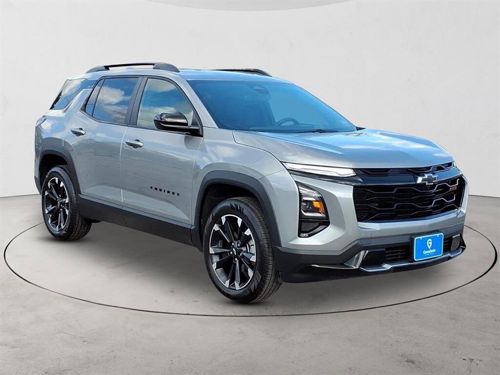 2025 Chevrolet Equinox RS photo 3