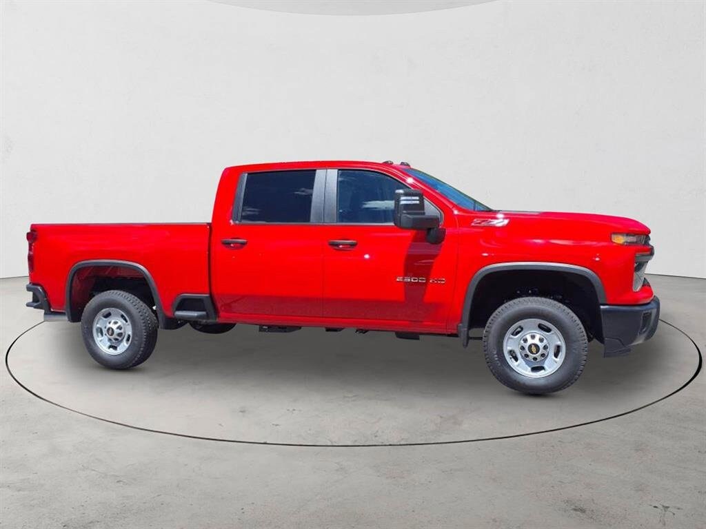 2025 Chevrolet Silverado 2500HD photo 4
