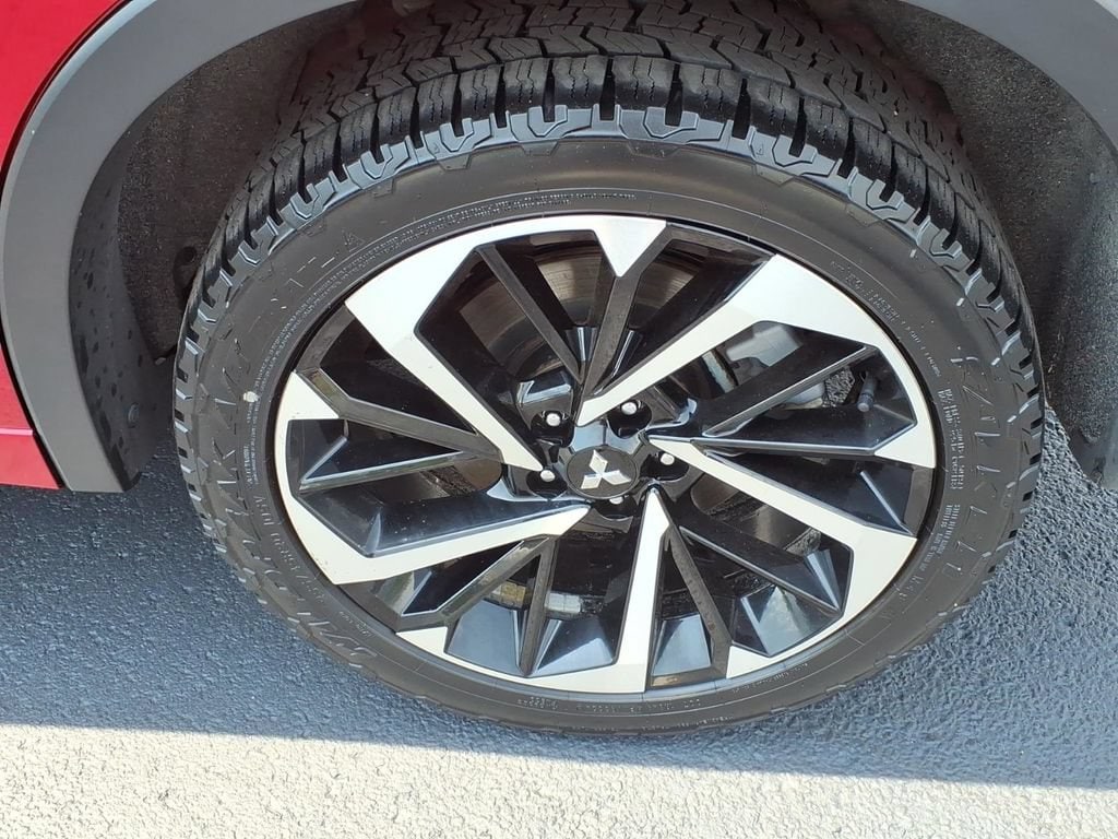 2024 Mitsubishi Outlander SEL - Photo 9