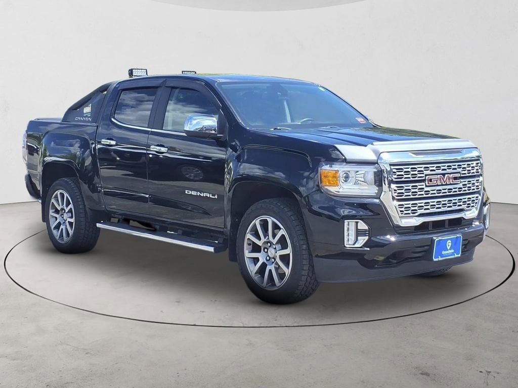 Used 2022 GMC Canyon Denali Truck Crew Cab