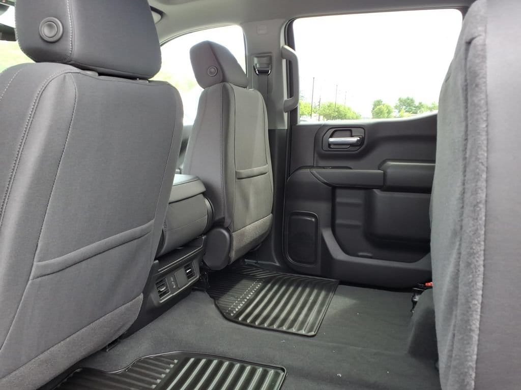 2026 Chevrolet Silverado 1500 Custom - Photo 8