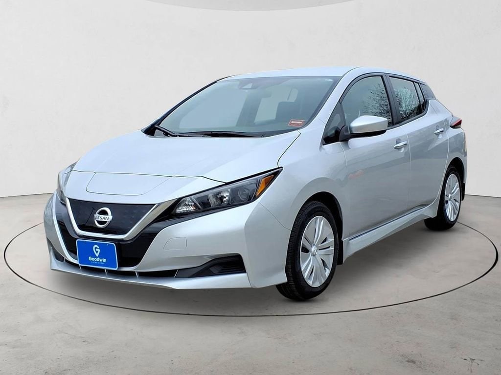 2022 Nissan LEAF S