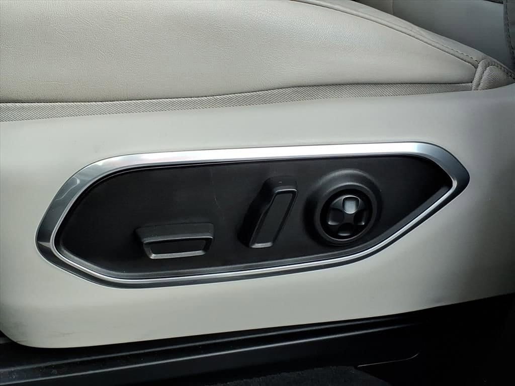 2022 Jeep Wagoneer Series II - Photo 14