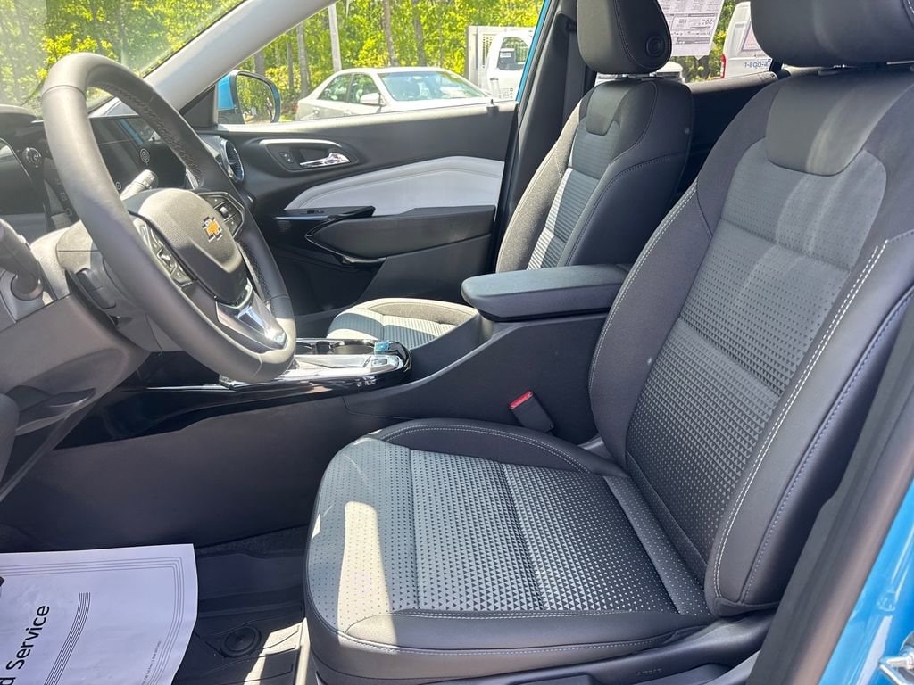 2026 Chevrolet Trax LT - Photo 12