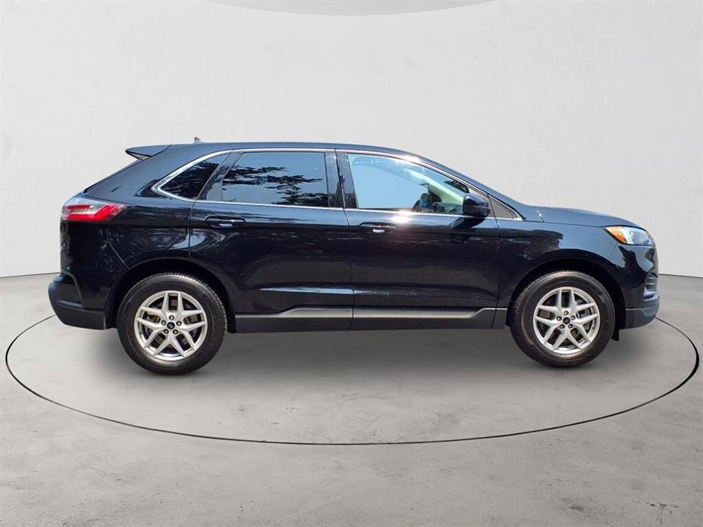 2023 Ford Edge SEL photo 4