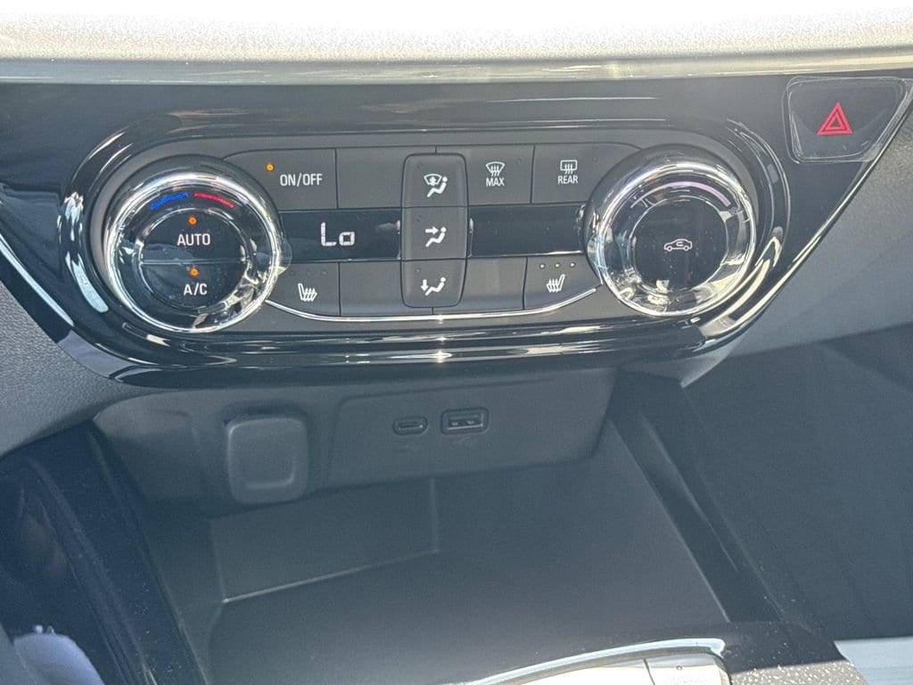 2026 Chevrolet Trax LT - Photo 18