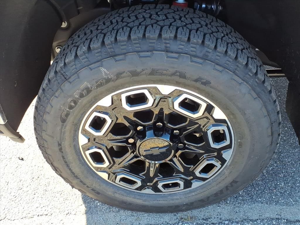 2026 Chevrolet Silverado 3500 HD LTZ - Photo 9